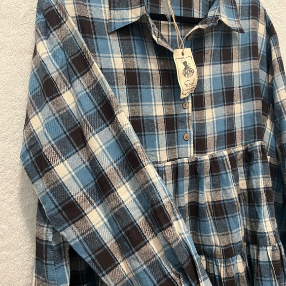 Easel Blue and White Plaid Tiered Flannel Shirt - Picture 2 of 5